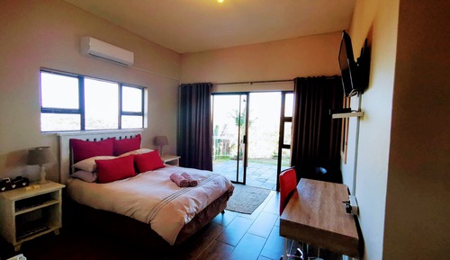 Double Room (Blue Rock)