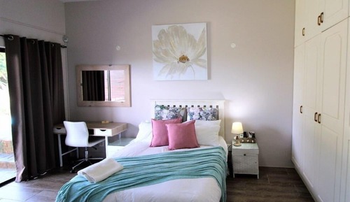 Standard Double Room (Sea Shell)