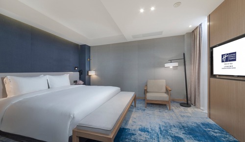 Standard Room, 1 King Bed