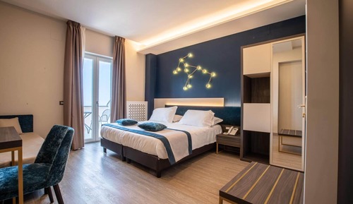 Deluxe Double or Twin Room, Sea View