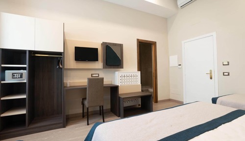 Comfort Double or Twin Room, Partial Sea View