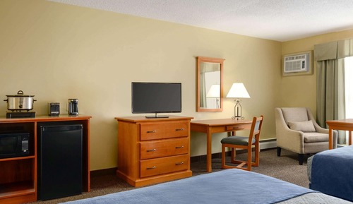 Room, 2 Queen Beds, Non Smoking (Efficiency)