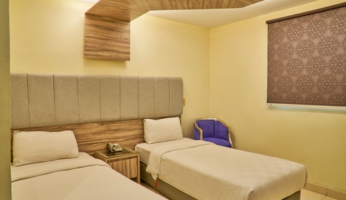 Standard Twin Room