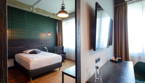Business Room, 1 Queen Bed