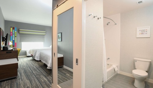 Room, 2 Queen Beds, Accessible (Hearing)