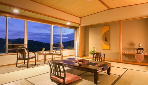 Japanese Style 10-Tatami Room (about 21㎡), Smoking