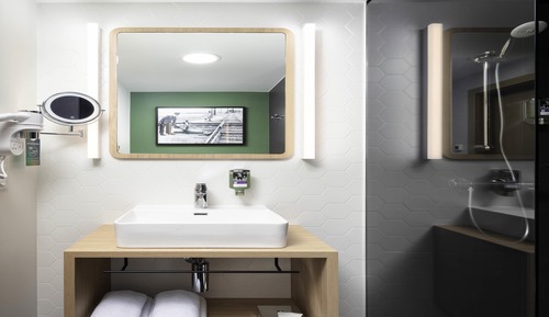 Room, 1 Queen Bed, Kitchen