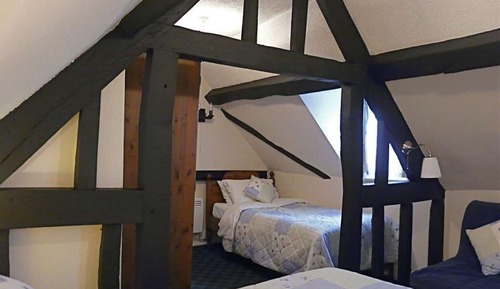Twin Room with Bath