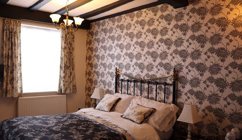 Large Double Room with Shower