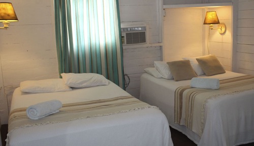 Family Room, Multiple Beds