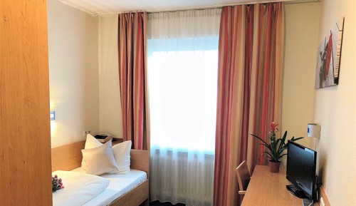 Economy Single Room