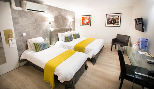 Triple Room