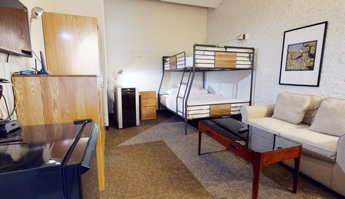 Standard Studio, Shared Bathroom