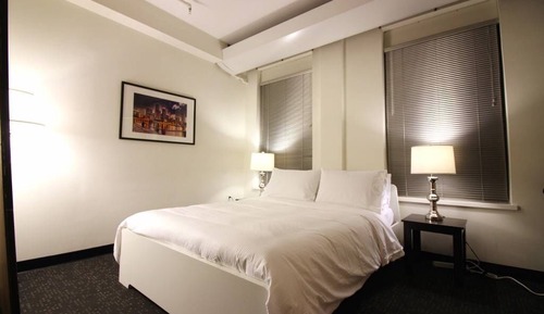 1 Queen Bed with Sofa Bed (6th Floor - Elevator stops on 5th then stairs up)