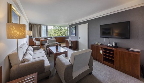 Superior Suite, Lake Side