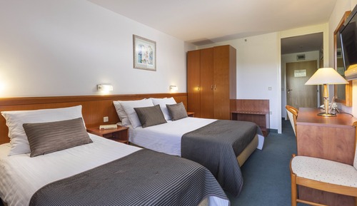 Superior Double Room, Lake Side (with Extra Bed)