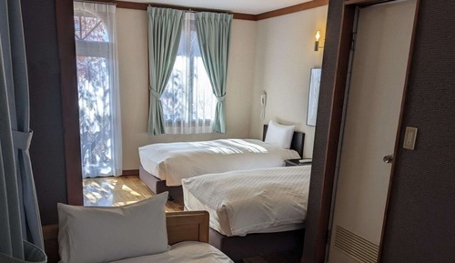 Standard Triple Room, 3 Twin Beds, Non Smoking (Dog friendly)