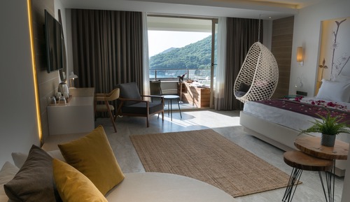 Honeymoon Room, Jetted Tub, Sea View