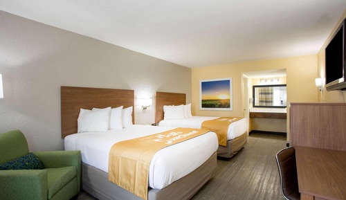 Room, 2 Queen Beds, Non Smoking