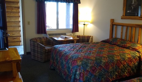 Standard Suite, 1 Bedroom, Private Bathroom (Triple Queen Suite)