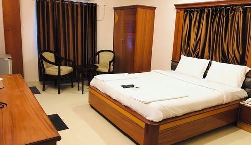 Deluxe Studio Suite