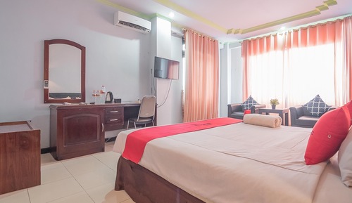 Executive Room