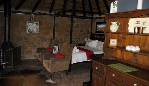 Golden Cabin (3)