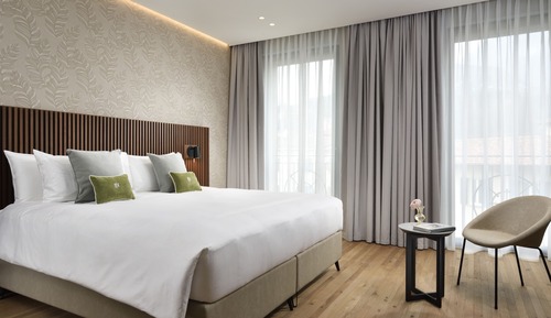 Deluxe Room, Courtyard View