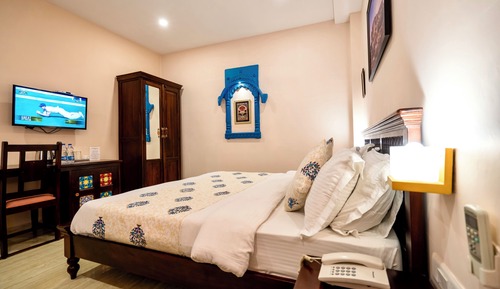Standard Room, King Bed, Ground Floor ( No Windows )