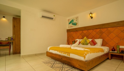 Basic Double Room, Non Smoking, Garden View