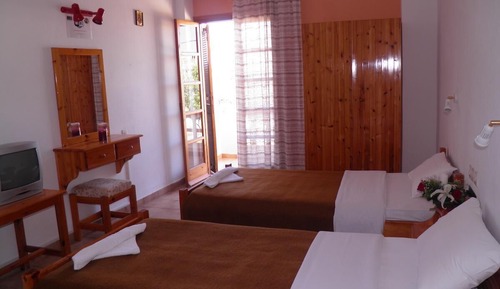 Studio (2 adults)