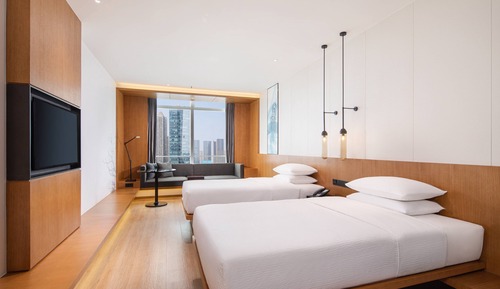 Superior Twin Room, 2 Twin Beds, Smoking, City View