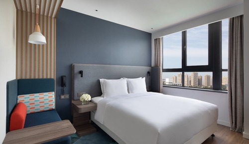 Standard Room, 1 King Bed, Accessible