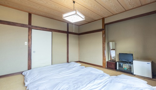 Japanese Room- Triple