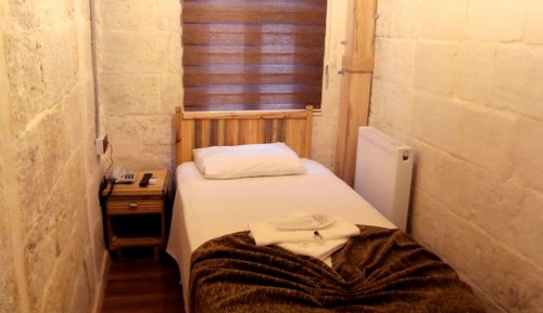 Economy Single Room