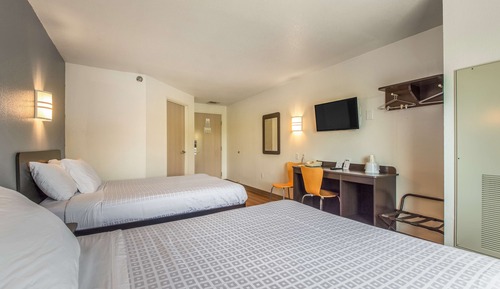 Room, 2 Queen Beds, Non Smoking