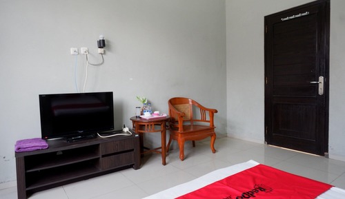 Twin Room (RedDoorz)