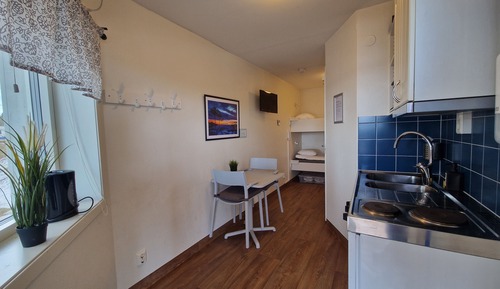 Room (Alnölängan - Shared Shower)