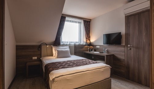 Standard Single Room