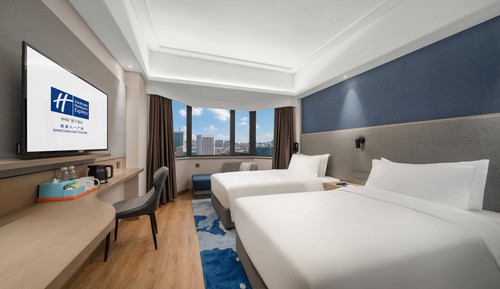 Standard Room, 2 Twin Beds, City View