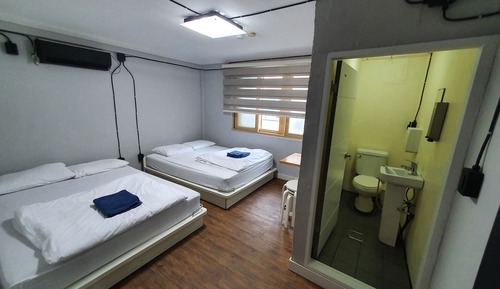 Classic Quadruple Room
