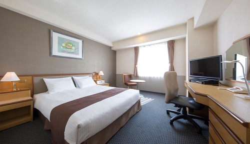 Corner Double Room, Smoking