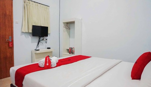 Double Room (Reddoorz)