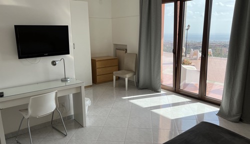 Superior Triple Room, Pool View