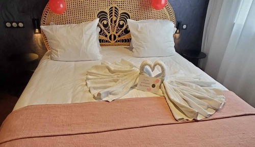 Standard Room, 1 Queen Bed, Non Smoking