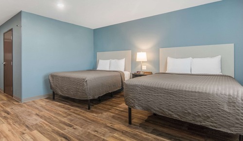 Standard Room, 2 Queen Beds, Non Smoking