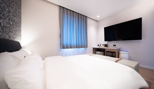 Standard Room (B)