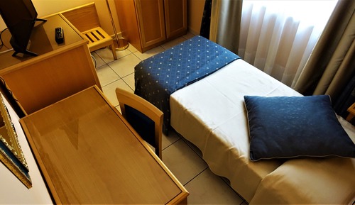 Business Single Room