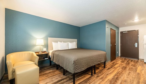 Standard Room, 1 King Bed with Sofa bed, Non Smoking