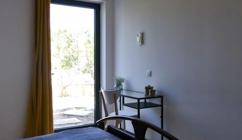 Family Studio (E2)